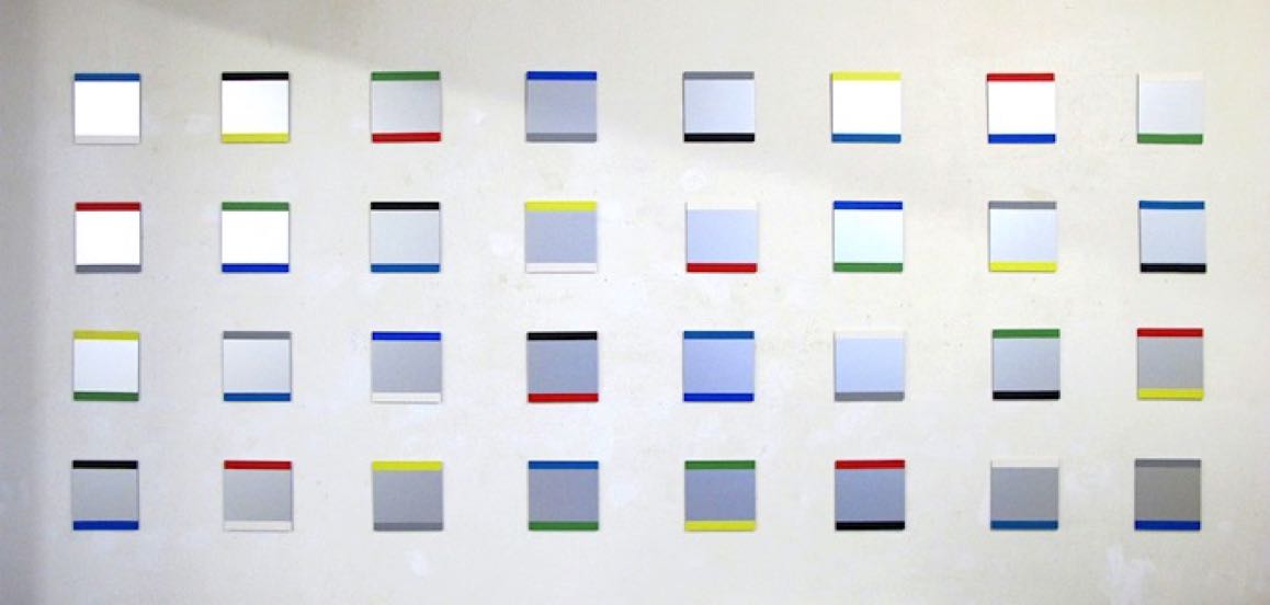 15_2014_DG_7 Foto_oT_32 Teile_2014_Textilklebeband auf eloxiertem Aluminium_je 20x20cm_180