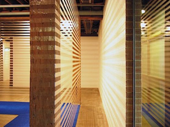  2004_1_LightCorner_Artspace_180a