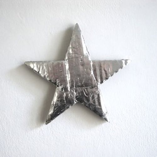 2005_Star_ gloss Aluminium foil on corrugated cardboard_ 15x15cm_ Edition24+3AP_180aa